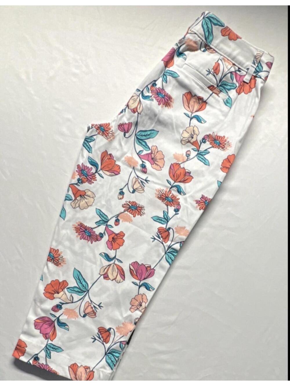 St. John's Bay floral capri pants stretch cotton spandex white multicolor size 4